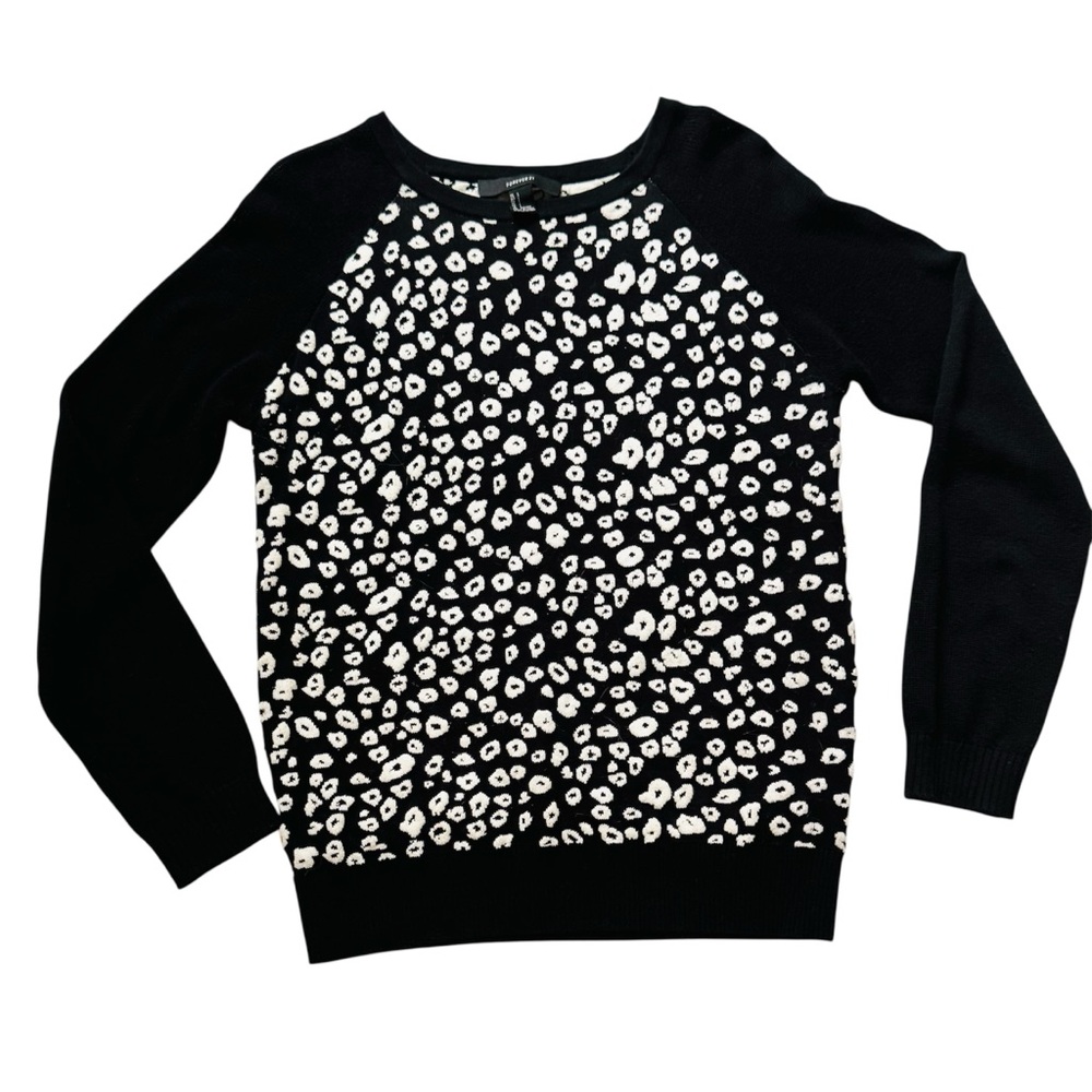 Forever 21 Black and White Animal Print Women's Sweater Baseball Style Sleeves